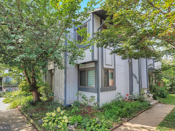 18413 Stone Hollow Dr, Germantown, MD 20874