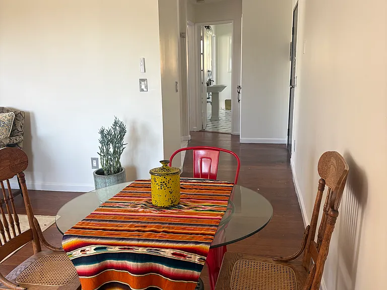 434 N Lake St #4 — Photo 8