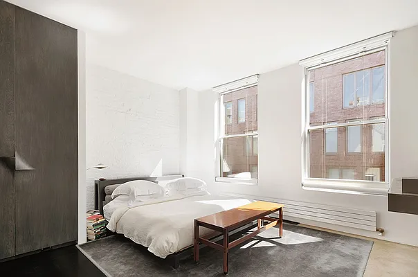 Sold by Compass | media 7