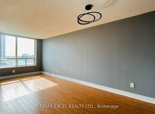 48 Suncrest Blvd #807, Markham, ON L3T 7Y5