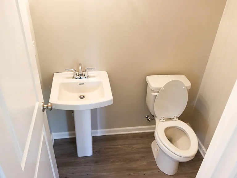 210 Dubuy Dr — Photo 40