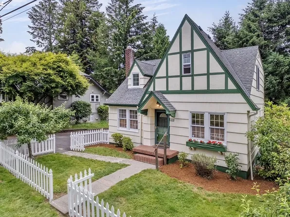 8109 SW 40th Ave, Portland, OR 97219