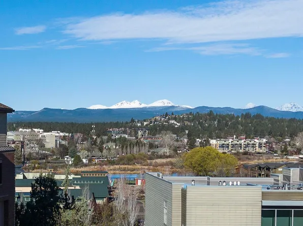 204 SW Log Ct, Bend, OR 97702