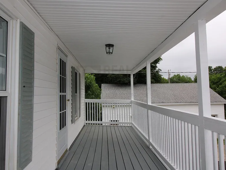 23 High St — Photo 2