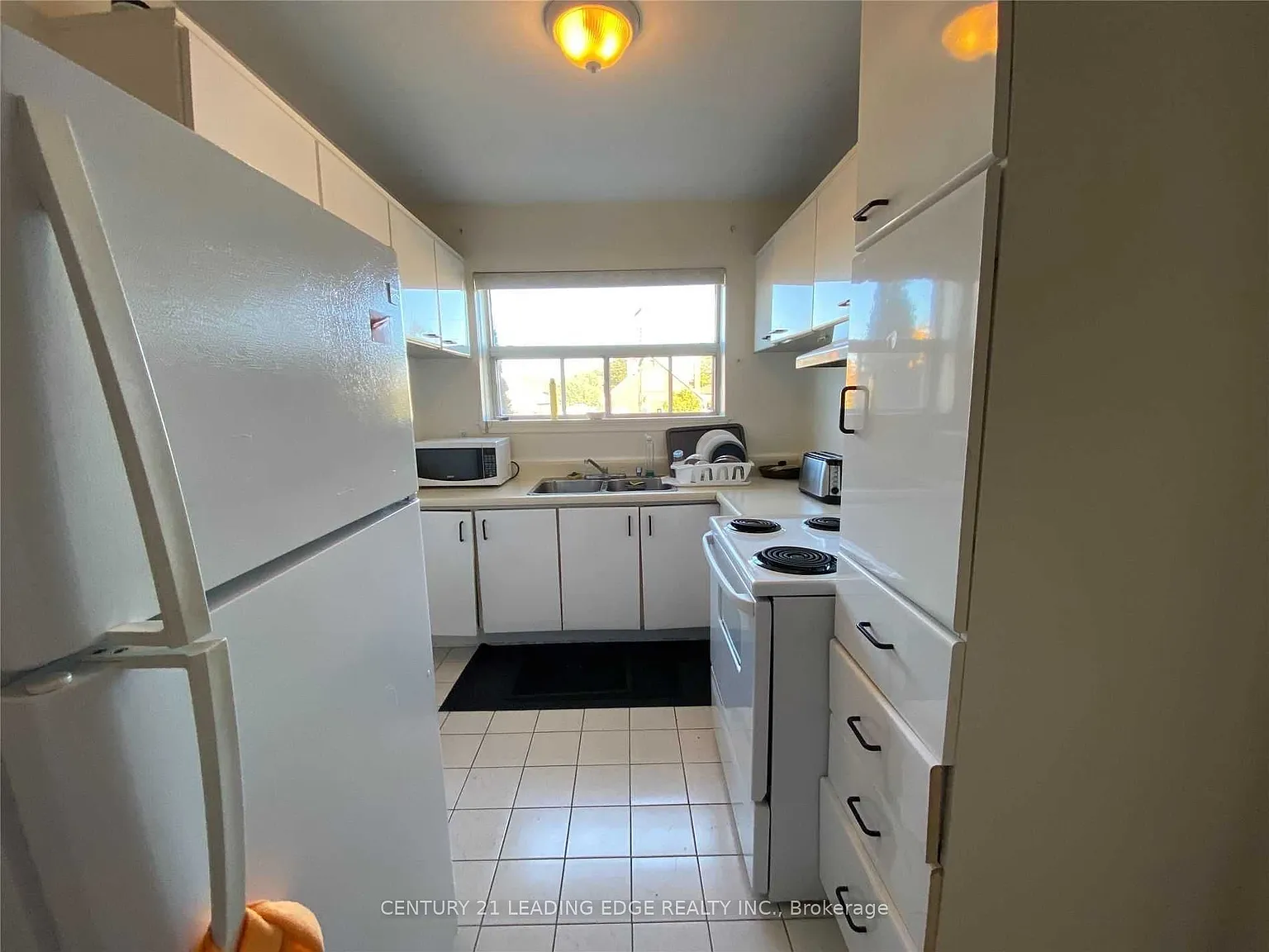 2 bed, $2,100 — Photo 2