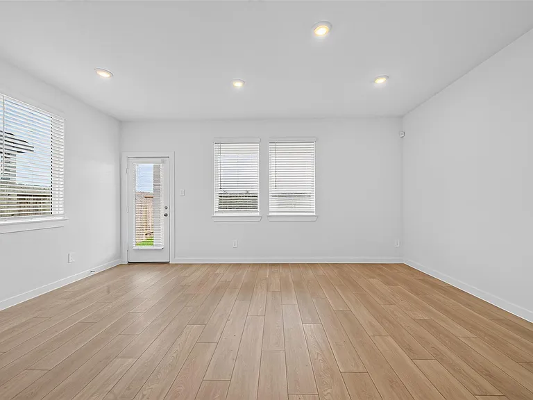 1738 Revolution Way — Photo 11