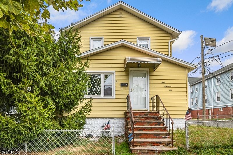1st image of 405 Kingsland Ave