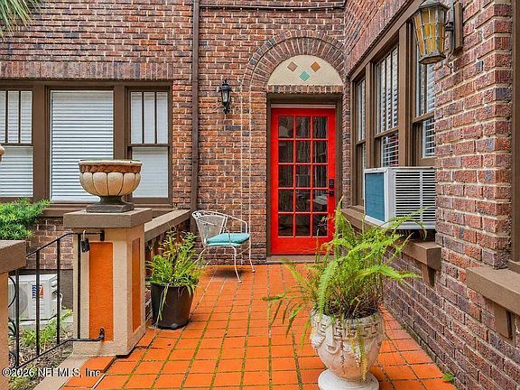 4th image of 2738 Riverside Ave #6-0