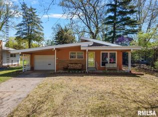 912 Greenview Dr, Springfield, IL 62704