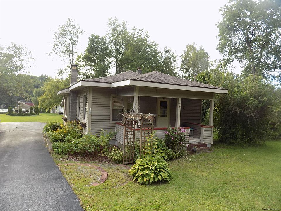 1st image of 481 E River Dr