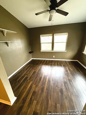 212 Thornton Ln — Photo 21