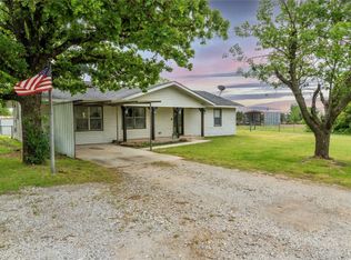 441 Jack Grace Hill Rd, Bowie, TX 76230