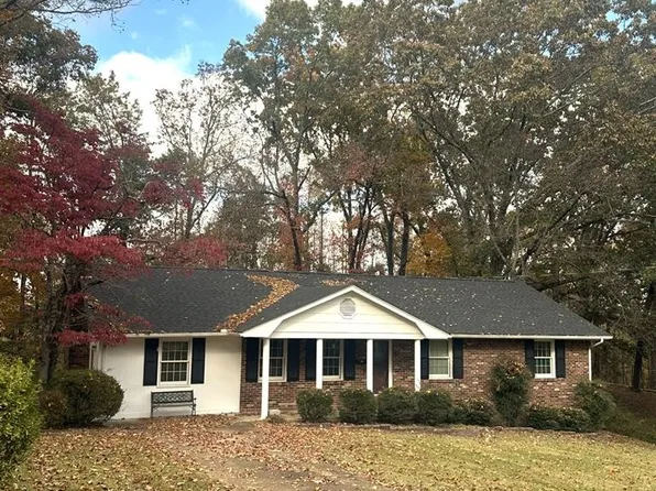 315 Highwood Cir, Paris, TN 38242