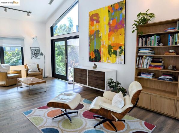 206 Donohoe St, East Palo Alto, CA 94303