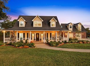1834 Bayou Breeze Dr, Cove, TX 77523