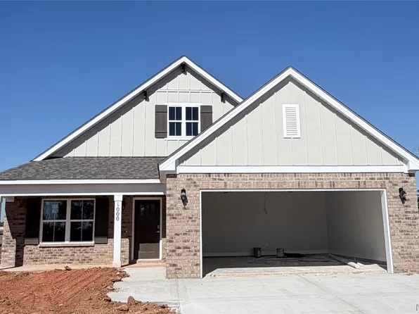 1000 Kayce Dr, Prattville, AL 36066