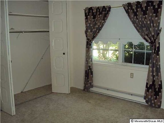 5th image of 136 Buckingham Drive #A