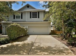 2 Scenic Brook Ct, Spring, TX 77382