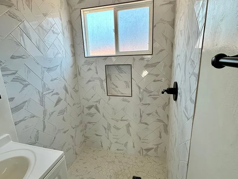 818 Cedar St — Photo 6