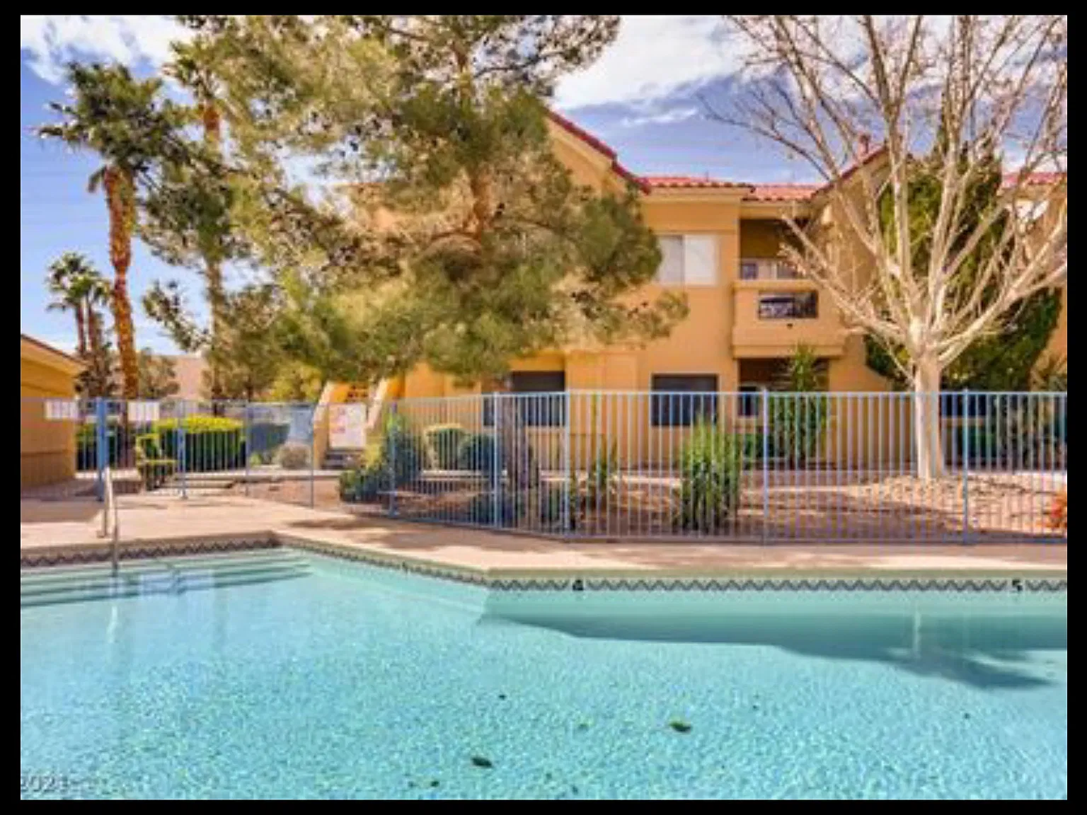 Heavenly Hills Ct, Las Vegas — Photo 4