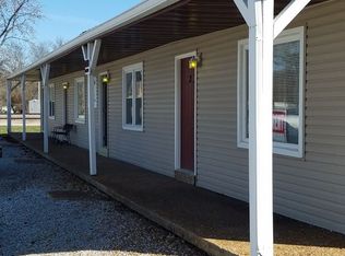 210 N 4th St APT 5, Coulterville, IL 62237