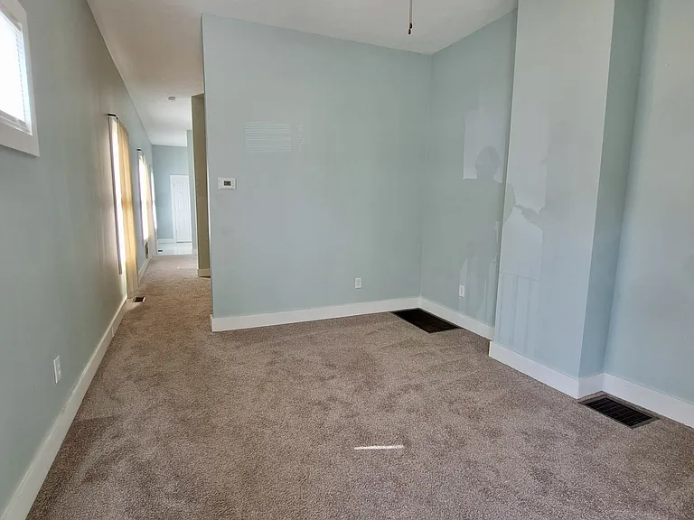 227 Livingston Ave — Photo 4
