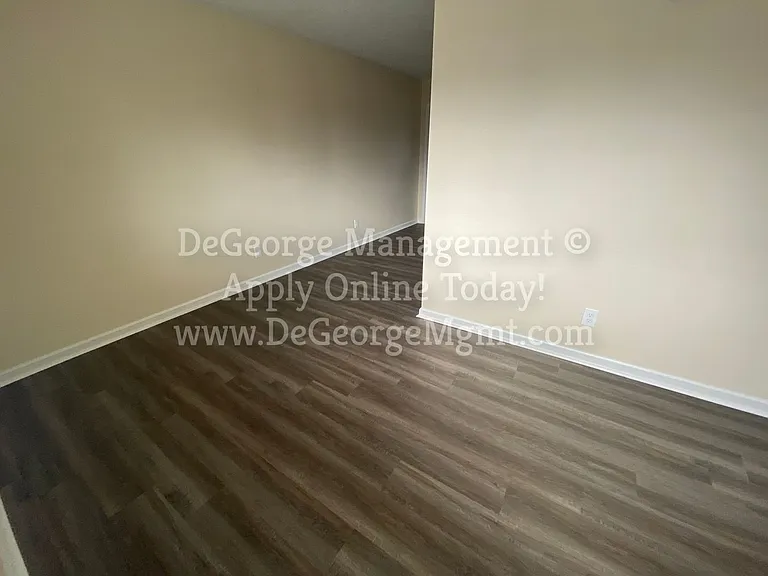 Burdick Estates Apartments — Photo 32