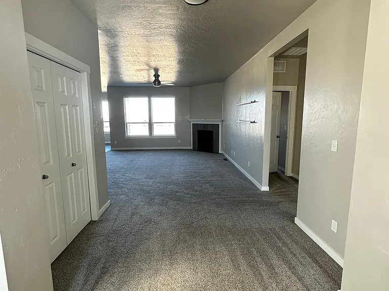 16214 Dietz Way — Photo 4