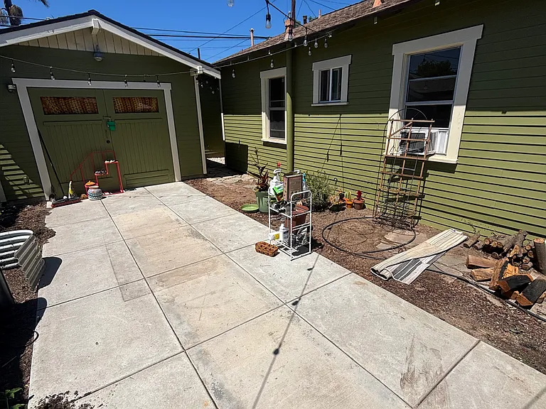 3011 E 5th St — Photo 38