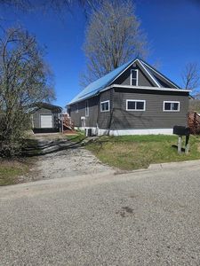 625 Cunningham St, Clare, MI, 48617