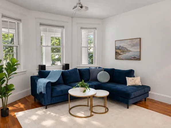 52 Ralph St Unit 52, Watertown, MA 02472