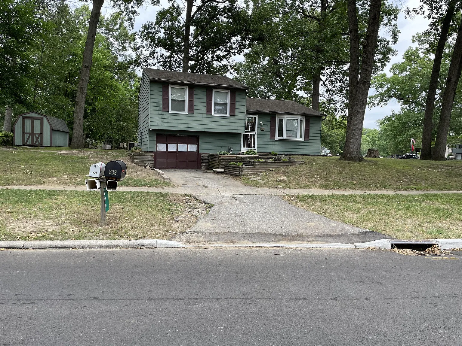 229 Danesmoor Rd photo 1