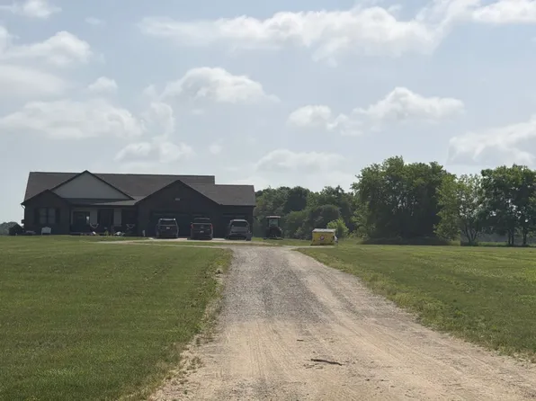 1861 Winslow Rd, Attica, MI 48412