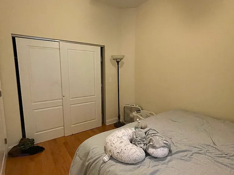 1738 W Huron St — Photo 16