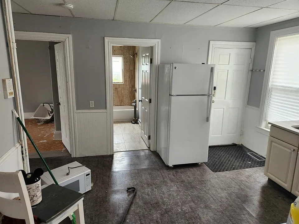 17 Richards Ave #1