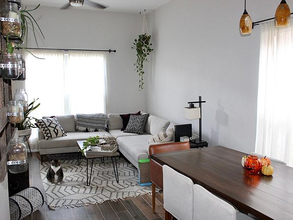5th image of 2440 W Horatio St Unit 1032
