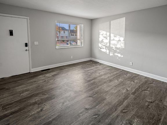 5th image of 1556 Meredith Dr Unit 6