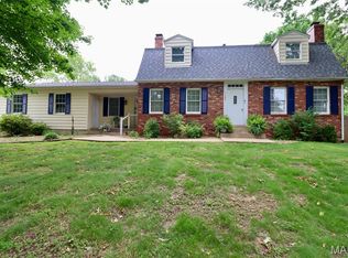 1104 Indian Creek Rd, Lebanon, MO 65536