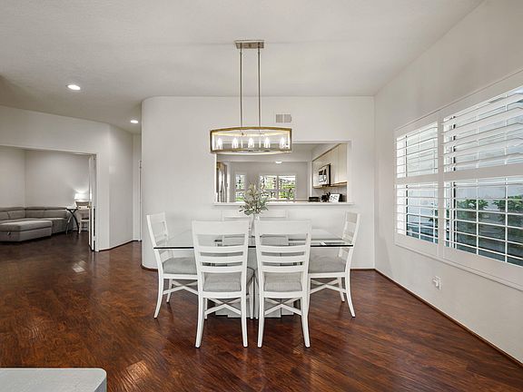 3rd image of 270 E Vista Royale Cir #270