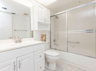 1000 SW 125th Ave APT 207N, Pembroke Pines, FL 33027
