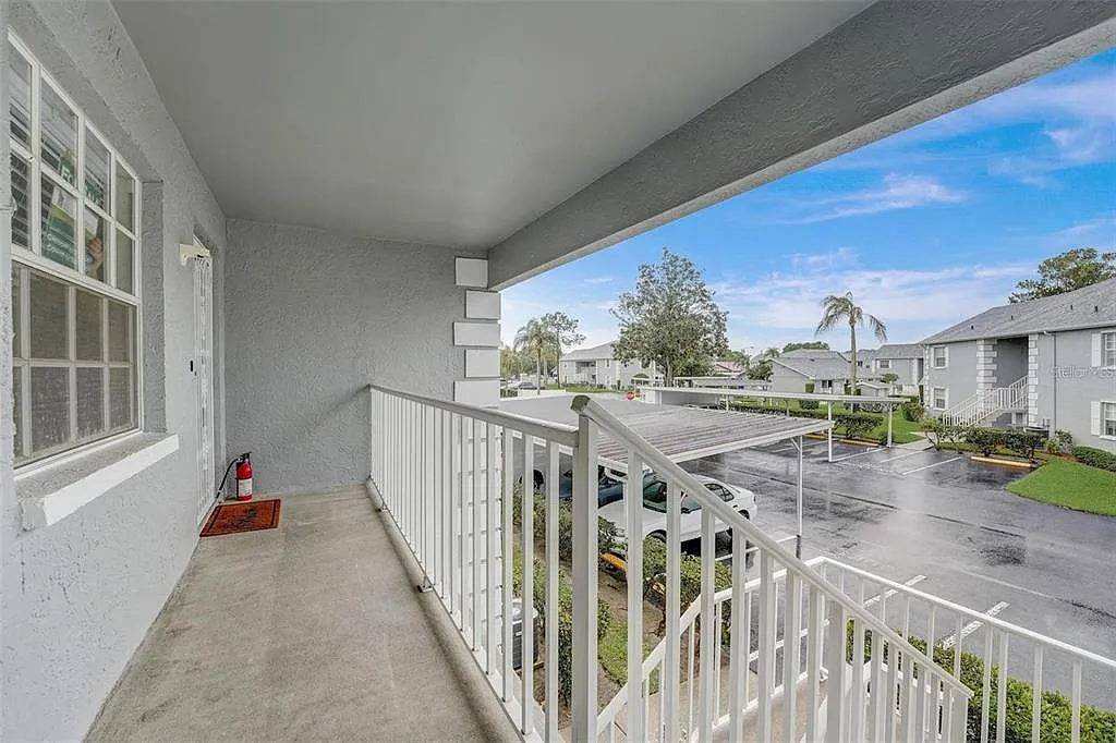2 bed, 2.0 bath, 1103 sqft, $1,600 — Photo 4