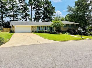 4920 3rd Pl, Meridian, MS 39305