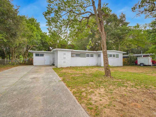 4520 Guerlain Way, Pensacola, FL 32505