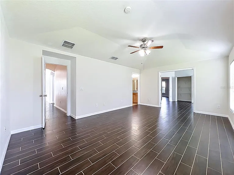 1045 Willow Branch Dr — Photo 30