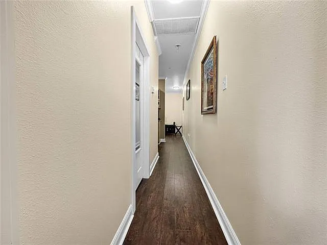 2508 Myrtle St — Photo 3