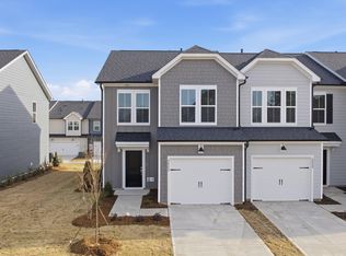 2822 Rodeo Ct, Willow Springs, NC 27592