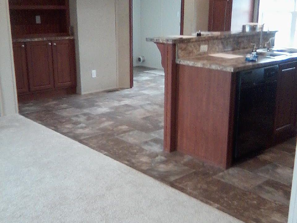 2nd image of 4709 Glenwood Cir