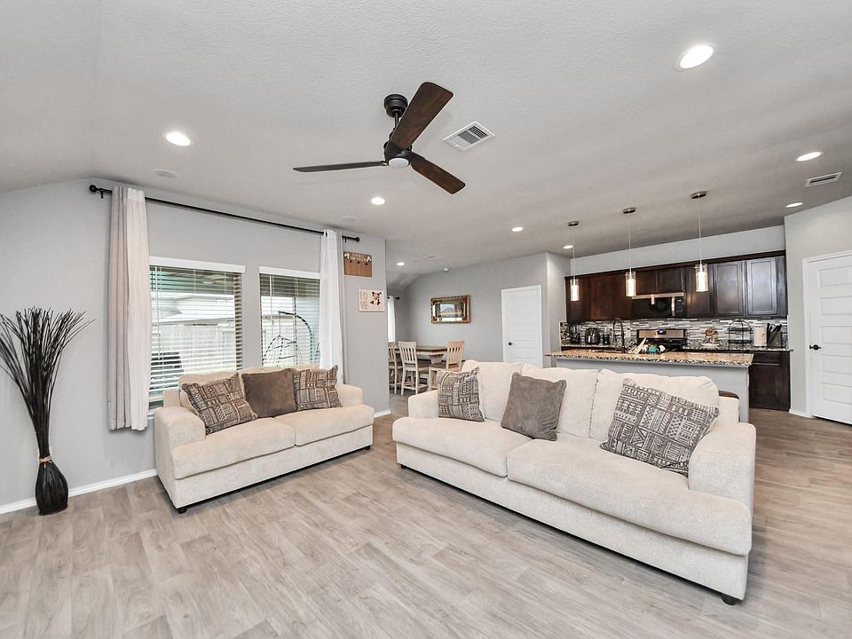 1st image of 1819 Turtle Bluff Ln