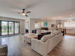 825 Neil Armstrong St, Las Vegas, NV 89145