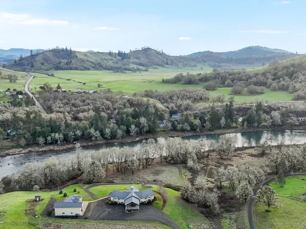 230 Anderson Ln, Roseburg, OR 97470